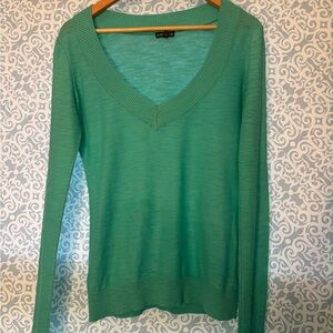 Express Women's Green V-Neck Sweater